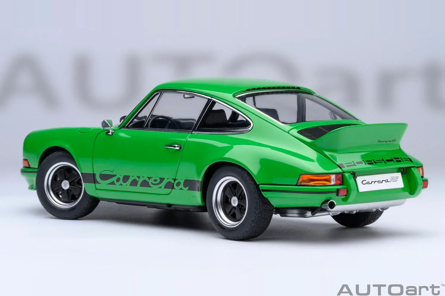 Autoart Porsche 911 Carrera 2.7 RS 1/18 Scale Viper Green Black Stripes Model - Image 2