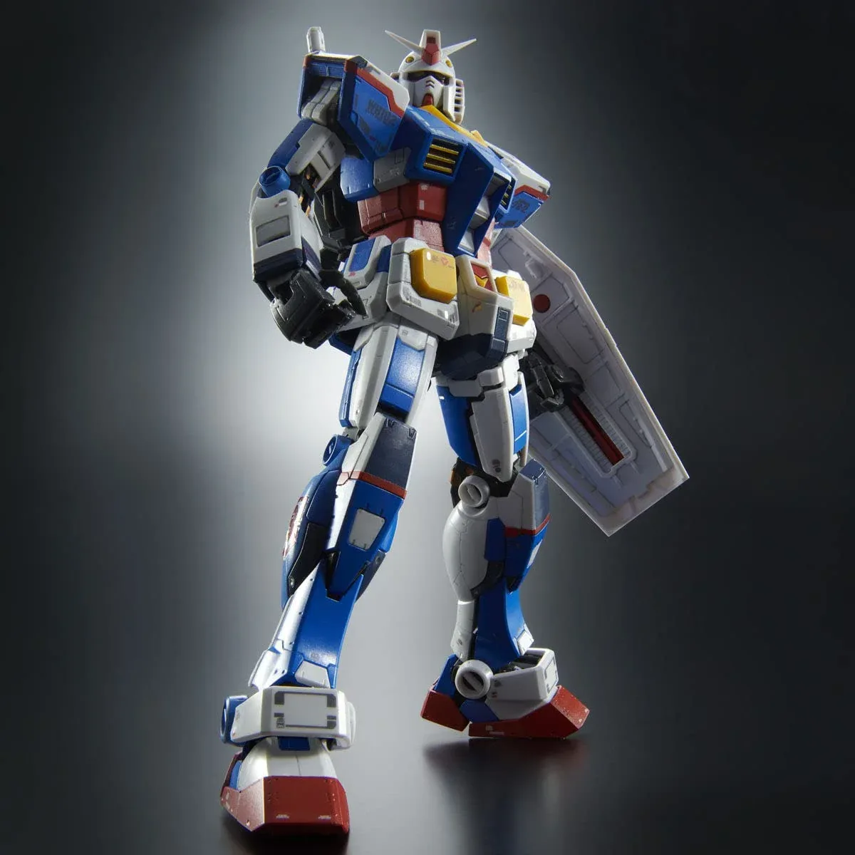 Bandai RG 1/144 Gundam RX-78-2 Team Bright Custom Model Kit - Image 2