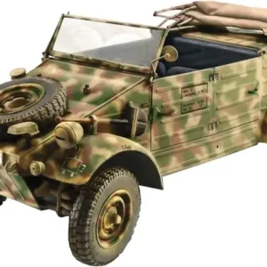 Platz Italeri WW2 Kubelwagen Type 82 1/9 Scale Model Figure Kit